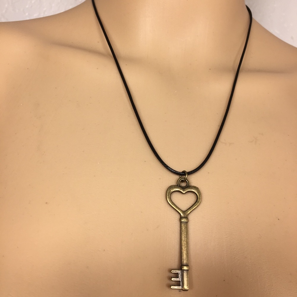 Heart Skeleton Key Necklace